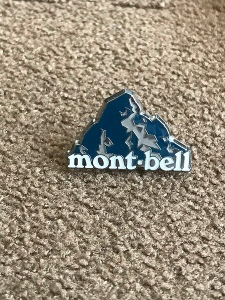 mont-bellピンバッジ