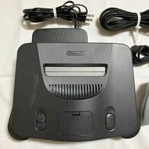 当時物 Nintendo64 本体 コントローラー アダプター AVケーブル 任天堂 ニンテンドー ゲーム機 黒 ブラック レトロ_画像2