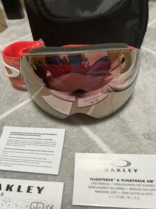 未使用　新品　オリンピック限定オークリー OAKLEY ゴーグルケース付き　プリズム 球面 ミラー レンズ 