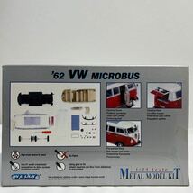 未組立 WELLY 1/24 Volkswagen Micro Bus '62 フジミ模型 フォルクスワーゲン マイクロバス 1962 メタルモデルキット ミニカー VW_画像4