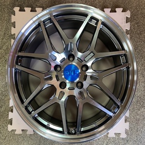 展示品26.　RMP 720F　18×8,0J 114.3-5+42 ハブ径73mm 4本セット即納★アルファード クラウン ハリアー等に★