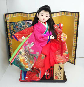 市松人形　ひな人形　着物　　日本人形　高さ約５０cm