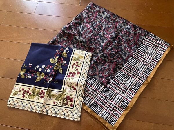 まとめ売り DAKS カッコイイ 上品 超お洒落 ペーズリー柄 スカーフ ハンカチ 男女兼用 秋冬大活躍 値下