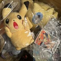 ムンク展　ピカチュウ　ぬいぐるみ 新品 掘り出し物 Pokemon_画像5