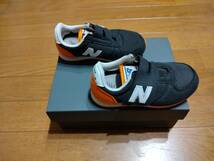 ☆送料込☆new balance(ニューバランス)　キッズスニーカー　 IV220BKO　サイズ:15.0cm☆_画像3