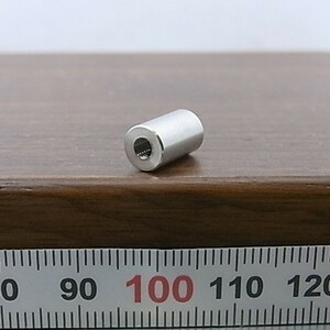 M3 用 黄銅 スペーサー 両メネジ 丸型 内径3mm 外径6mm 長さ10mm 4個入 真鍮 ニッケルメッキ ネジカラー