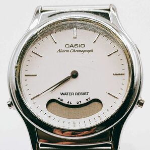 CASIO カシオ AQ-227 腕時計 アナログ 3針 白文字盤 シルバー基調 時計 とけい トケイ アクセサリー ヴィンテージ
