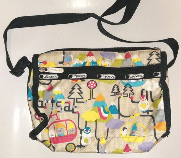 レスポートサック　ショルダーバッグ　LeSportsac