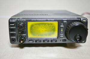 アイコム　IC-706　HF/50/144MHz　オールモード　無線機