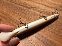 Y★良品★NORIES ノリーズ LAYDOWN MINNOW MID 110HF レイダウンミノーMID 110HF“ハイフローティング”「マットゴールドハス」_画像5