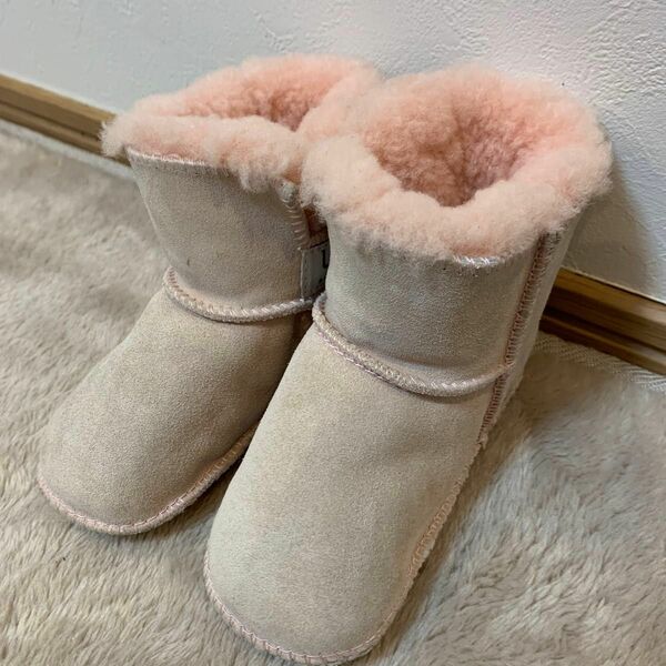 UGG アグ ベビーブーツ ピンク系 ムートンブーツ ショートブーツ