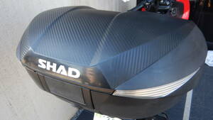 SH58X♪中古SHAD（シャッド）容量可変リアボックス（トップケース） 58L カーボンカラー SH58X(D0B58106) 