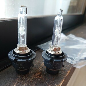 KOITO 小糸 HID ヘッドライト バルブ 4300k D2S