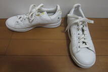 adidas×Disney アディダス×ディズニー GZ3097 STAN SMITH スタンスミス スニーカー 白 24㎝ O2401C_画像1