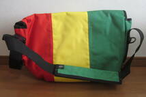 TIMBUK2 ティンバックツー かばん メッセンジャーバッグ 緑×黄×赤 O2401C_画像2