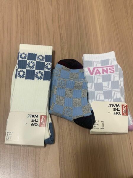 新品バンズvansソックス3点