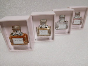 ◆　Dior　◆　ミス　ディオール　◆　ラ　コレクション　◆ 5ml　4本　◆　Miss　Dior　◆　ミニチュアコフレ　