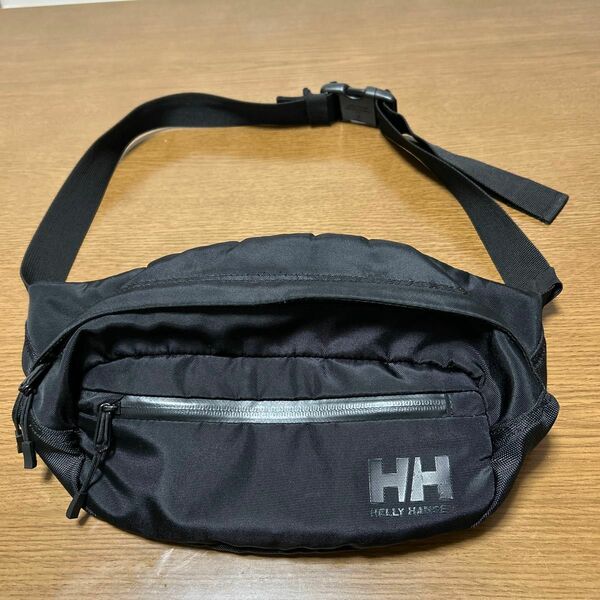 HELLY HANSEN ボディバック