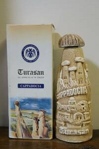 トルコワイン 「カッパドキア」奇岩ボトル 化粧箱付 トルコ