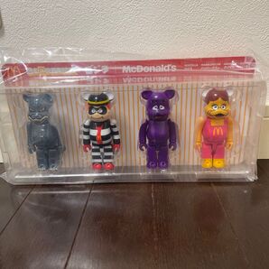 ゴジラVSマクドナルド ベアブリック