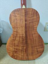 ラリビー　larrivee O-01 Koa　2001年製　非常に珍しいコア材　オール単板　汚れ、傷もなく、美品　7年前に8万円で購入したギターです_画像3