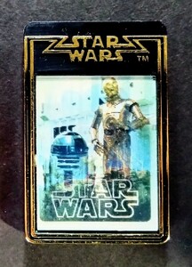 「スター・ウォーズ/３Ｄバッジ(ポケット差込み式)」R2-D2・C-3OP＆SWポスター柄の２柄.箱付き(非売品).タカラ製作1978年