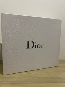 【空き箱　Dior】ディオール　プレゼント用　36×40×14　センチ　美品　極良品