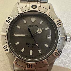 セイコー ダイバー スキューバ 200m 7N35-6010 431484 A0 SEIKO SCUBA デイト SS クォーツ グレー文字盤 メンズ　男性腕時計