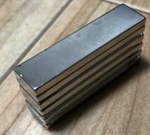 6個セット 約40 x 10 x 2mm 超強力磁石 ネオジム磁石 長方形 強力マグネット W59_画像3