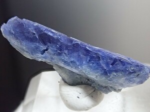 【ツーソンより輸入。長い結晶】ベニトアイト　ベニト石　原石　標本