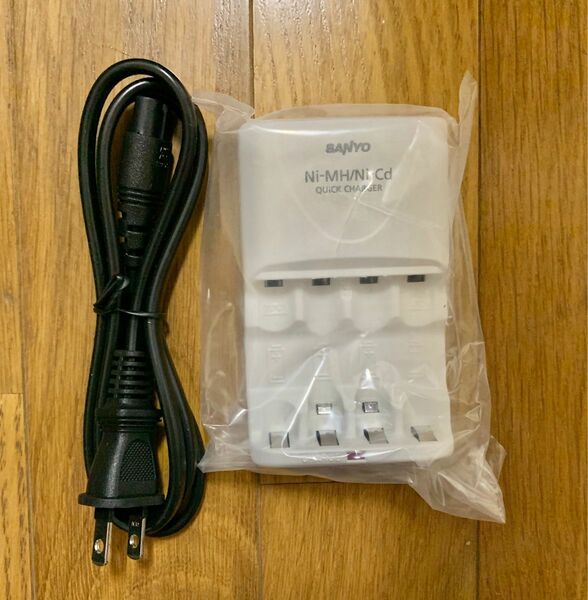 【SANYO】 単3 単4 急速充電器 サンヨー 新品　三洋