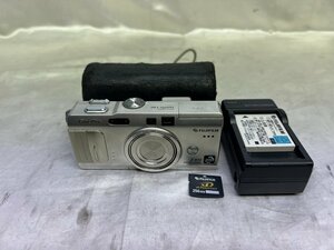 【簡易動作のみ確認】FUJIFILM 富士フィルム Fine Pix F810 デジタルカメラ コンデジ カラー：シルバー