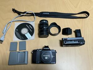 【ジャンク品】OLYMPUS オリンパス OMD E-M5 ミラーレス一眼セット　おまけ付き　HLD-6