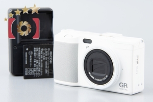 【中古】RICOH リコー GR DIGITAL IV ホワイト コンパクトデジタルカメラ シャッター回数僅少