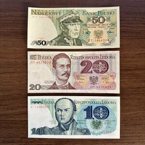 ポーランド紙幣【おまとめ紙幣】ポーランド 80ズロチ 3枚組 収集家放出品 99