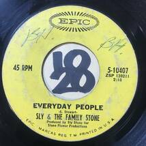 試聴 SLY & THE FAMILY STONE EVERYDAY PEOPLE / SING A SIMPLE SONG 両面VG(+) SOUNDS VG++_画像1
