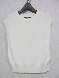  Untitled UNTITLED no sleeve knitted off white 2.3976