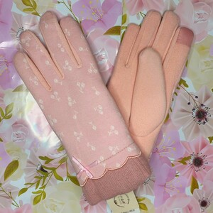 新品 手袋 レディース 防寒 防風 保温 グローブ スマホ対応 裏起毛 ふわふわ 柔らかい 暖かい 可愛い さくらんぼ柄 ピンク