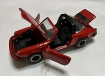 PORSCHE 911(930)3台SET Turbo(Black) Targa(Red) Cabriolet(Silver) 1/43Scale NZG製_画像6
