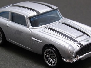 ☆☆日曜夜☆未開封新品☆ASTON MARTIN 1963 DB5☆FORZA HORIZON 4☆HOT WHEELS