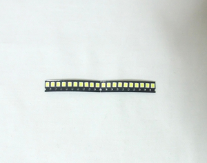 チップLED2835白色20個セット（高輝度、SMD、新品）