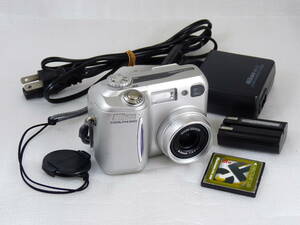 【作動品】Nikon COOLPIX 885 2CR5リチウム電池駆動可能 純正充電器他付属品あり オールドデジカメ