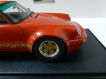 スパーク SPARK 1/18 ポルシェ911 カレラ 本体とディスプレイケースのセット_画像9