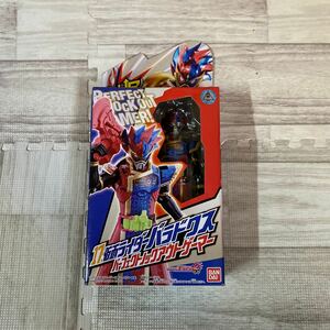 3000スタ　激レア　★未開封、未使用★ 仮面ライダーエグゼイド LVUR17 仮面ライダーパラドクス パーフェクトノックアウトゲーマー　