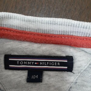 TOMMY HILFIGER　トミーヒルフィガー104　100 キッズ半袖Tシャツ　男女可能　グレー　子供　男の子　女の子