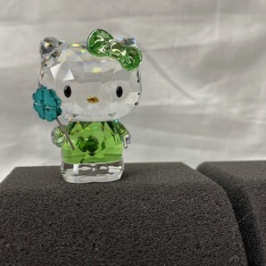 スワロフスキー （SWAROVSKI ） ハローキティ ラッキーチャーム（Hello Kitty Lucky Charm）置物 フィギュリン 5004741の画像1