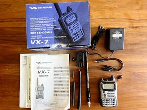 YAESU VX-7アマチュア無線ハンディ50/144/430　5Wアウトドア最適！頑丈防水仕様　50MHzAMワイドバンド受信/別買アンテナ、マイクアダプタ付