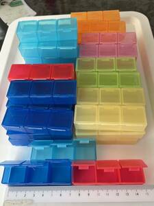 49個セット　７色のサプリメントケース　錠剤ケース ピアス入れ　小物入れ　薬入れ　用途色々カラフルな容器 ピルケース　サプリケース