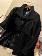 P15【最高峰イタリア製生地】参考価格16万●未使用品級　BURBERRY LONDON●高級トレンチコート　バーバリー　コート　レディース　40_画像2