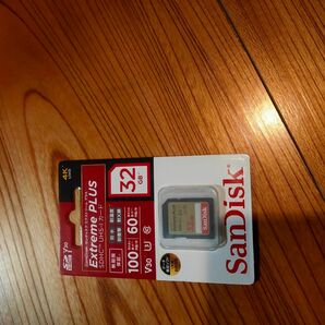 Sandisk Extreme plus SDHC. UHIカード　32G